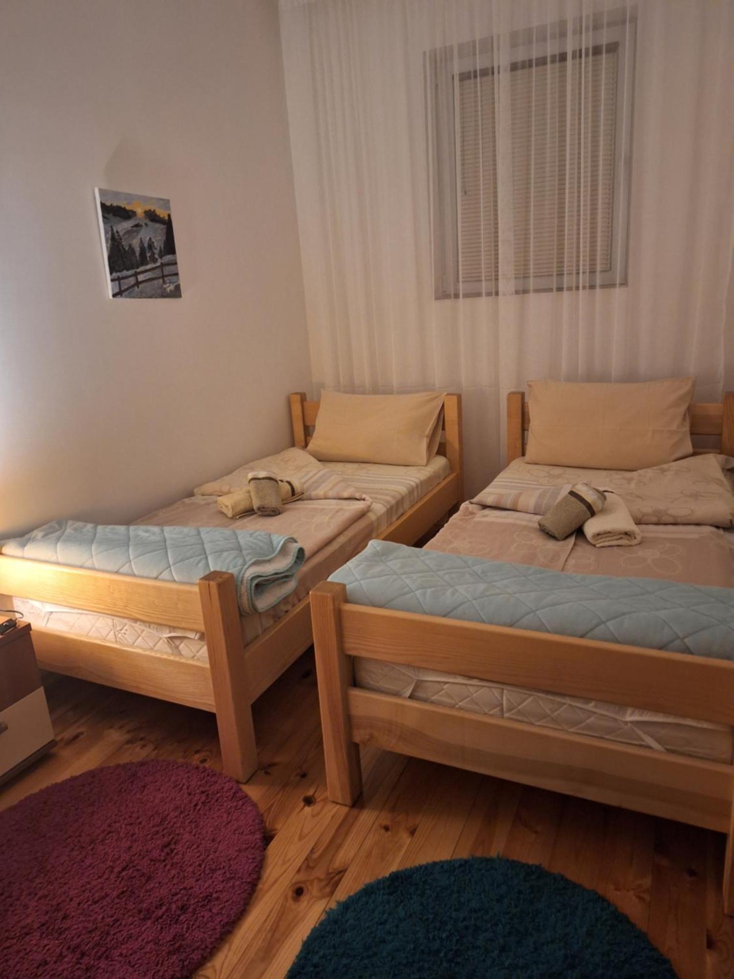 Mrdja Apartments 콜라신 객실 사진