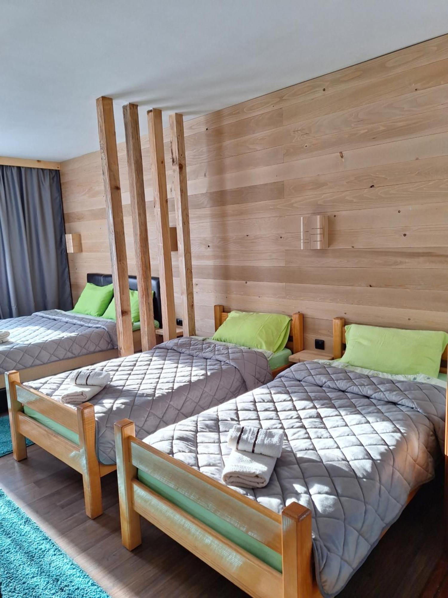 Mrdja Apartments 콜라신 객실 사진
